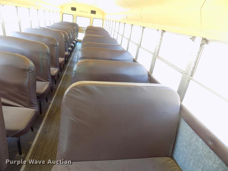image for item DB9716 1990 International 3800 school bus