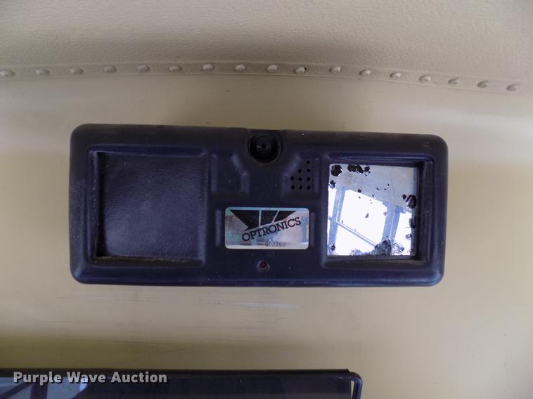 image for item DB9716 1990 International 3800 school bus