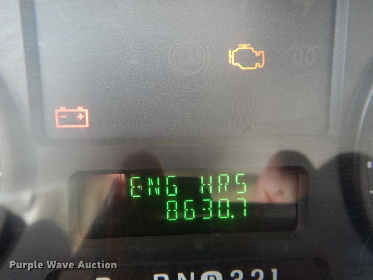 image for item DC0229 2005 Ford F550 Super Duty service truck with crane