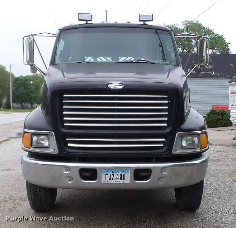 image for item DC4575 1999 Sterling L8500 flatbed truck