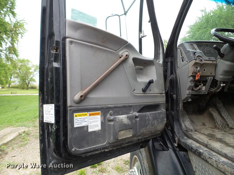 image for item DC4575 1999 Sterling L8500 flatbed truck