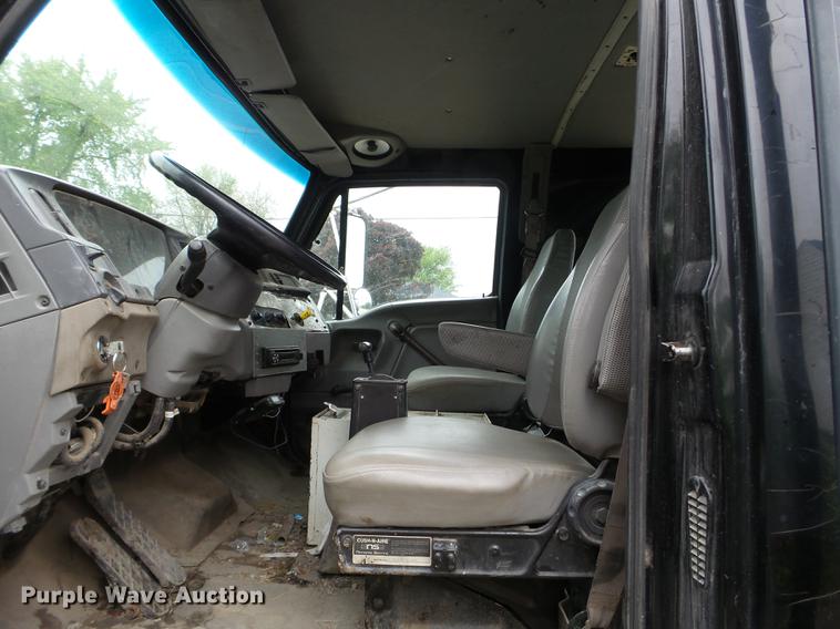 image for item DC4575 1999 Sterling L8500 flatbed truck