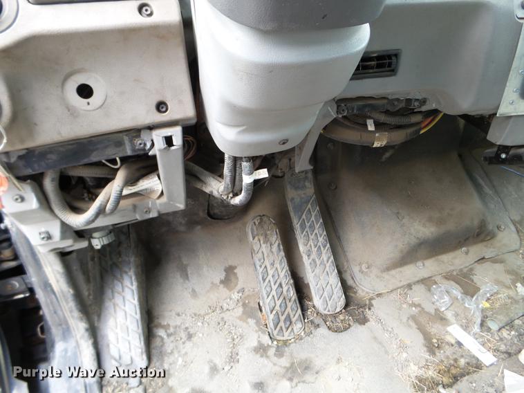 image for item DC4575 1999 Sterling L8500 flatbed truck