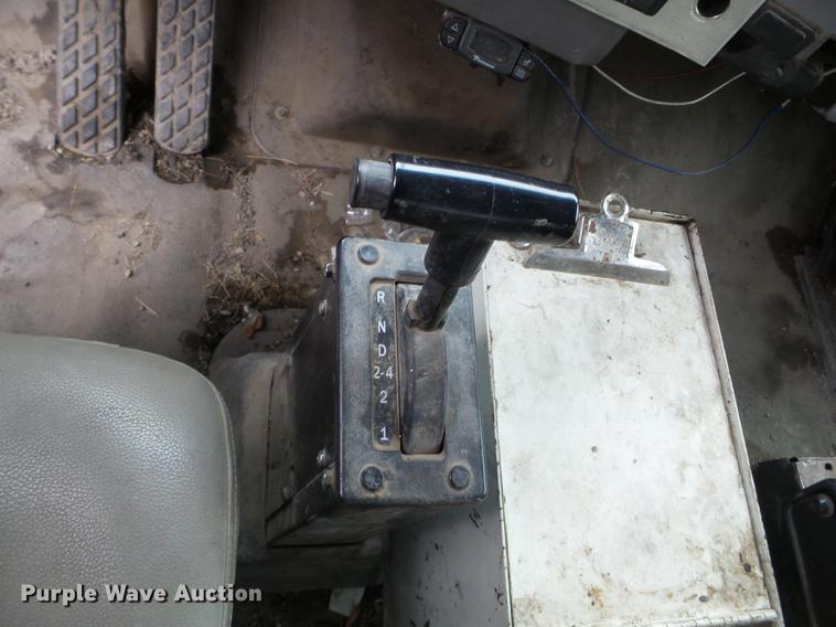 image for item DC4575 1999 Sterling L8500 flatbed truck