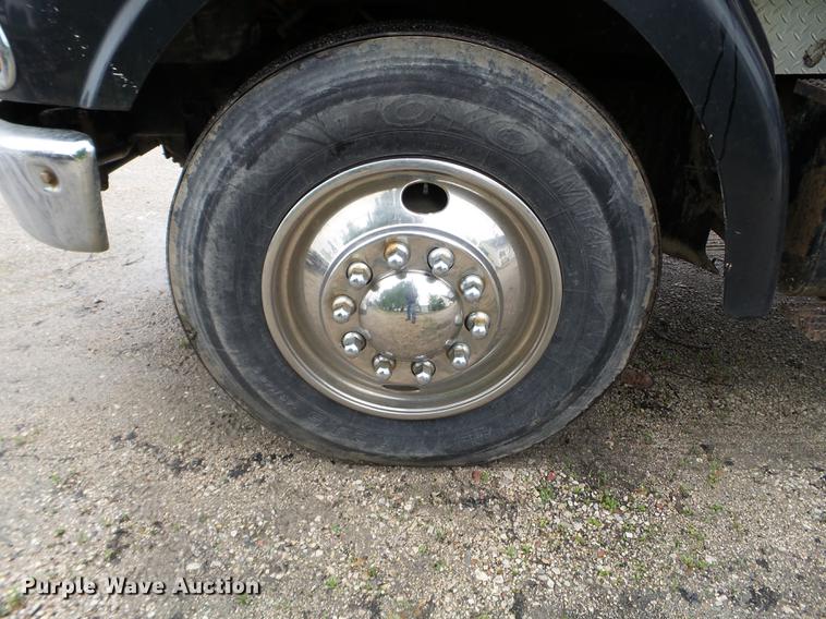 image for item DC4575 1999 Sterling L8500 flatbed truck