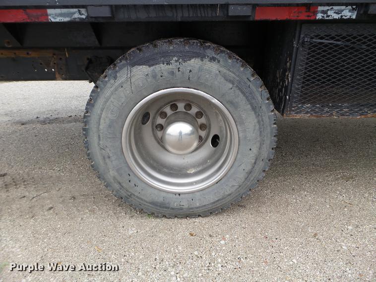 image for item DC4575 1999 Sterling L8500 flatbed truck