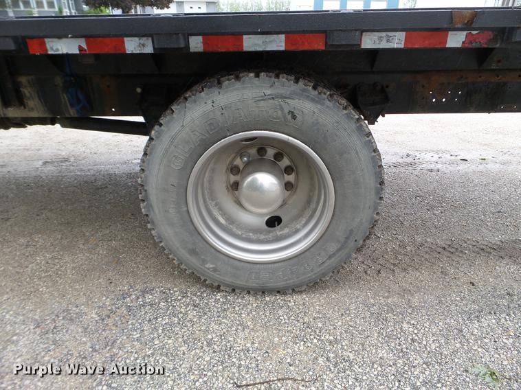 image for item DC4575 1999 Sterling L8500 flatbed truck