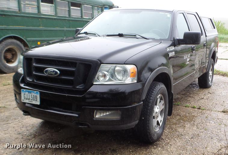 image for item DC4576 2004 Ford F150 SuperCrew pickup truck