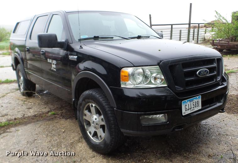 image for item DC4576 2004 Ford F150 SuperCrew pickup truck