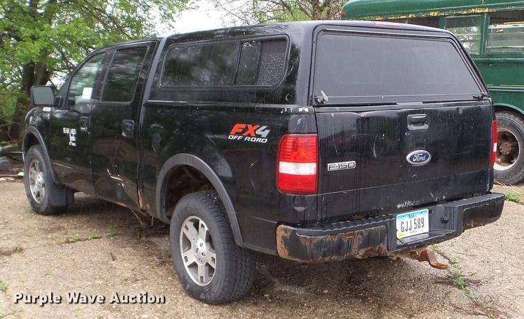 image for item DC4576 2004 Ford F150 SuperCrew pickup truck