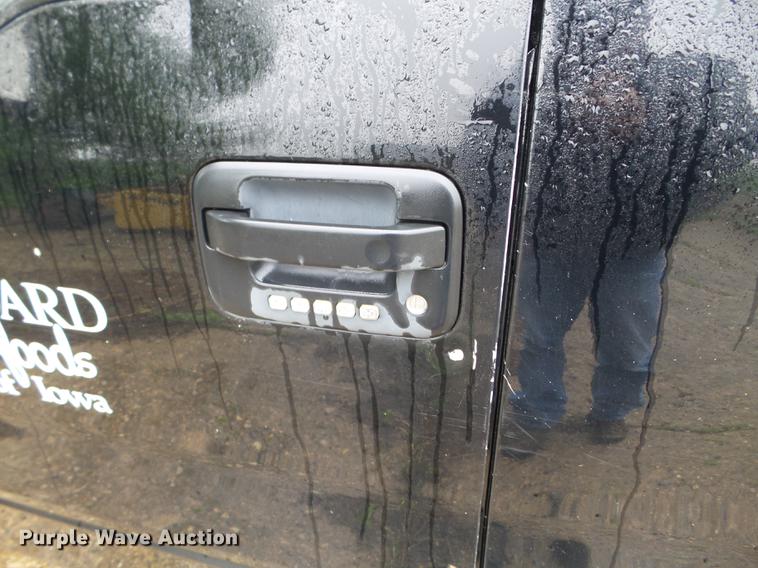 image for item DC4576 2004 Ford F150 SuperCrew pickup truck