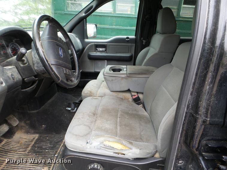 image for item DC4576 2004 Ford F150 SuperCrew pickup truck