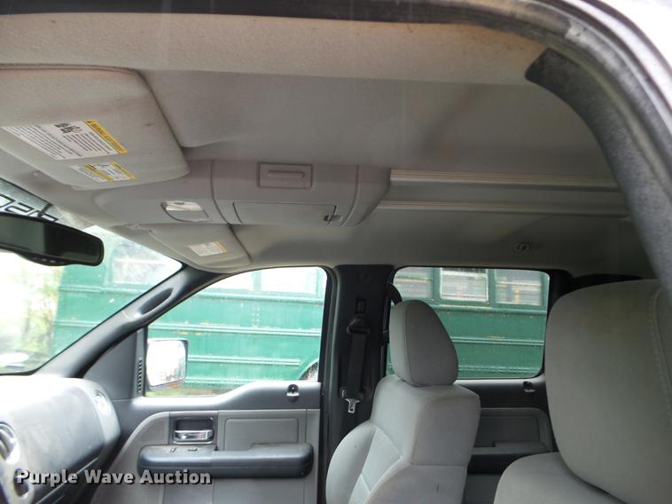 image for item DC4576 2004 Ford F150 SuperCrew pickup truck