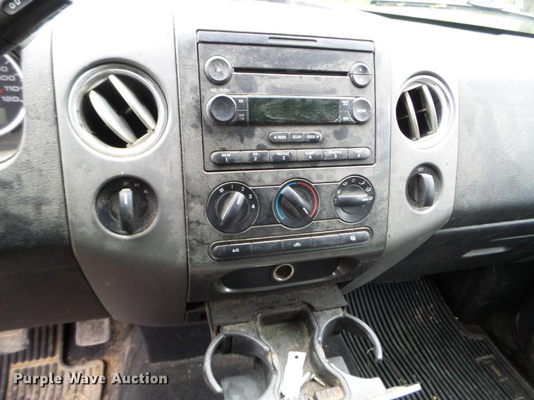 image for item DC4576 2004 Ford F150 SuperCrew pickup truck