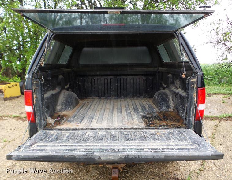image for item DC4576 2004 Ford F150 SuperCrew pickup truck