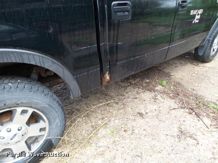 image for item DC4576 2004 Ford F150 SuperCrew pickup truck