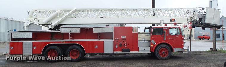 image for item DC5174 1981 Oshkosh A-1844-1 ladder fire truck