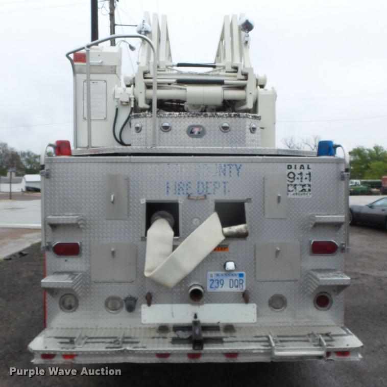 image for item DC5174 1981 Oshkosh A-1844-1 ladder fire truck