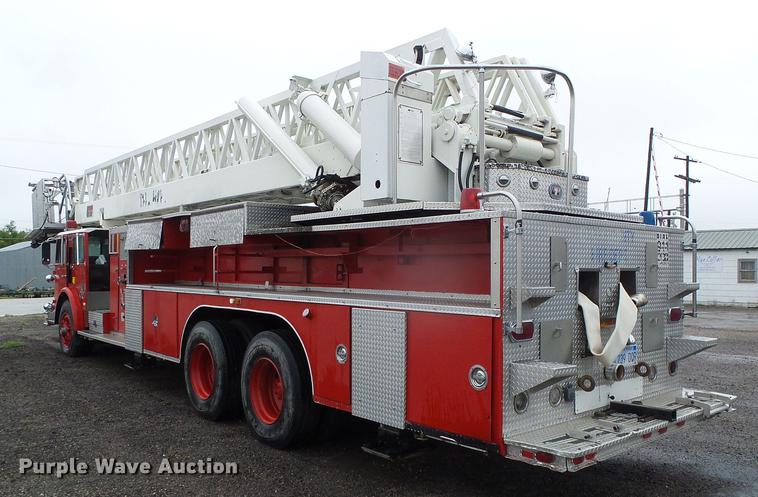image for item DC5174 1981 Oshkosh A-1844-1 ladder fire truck
