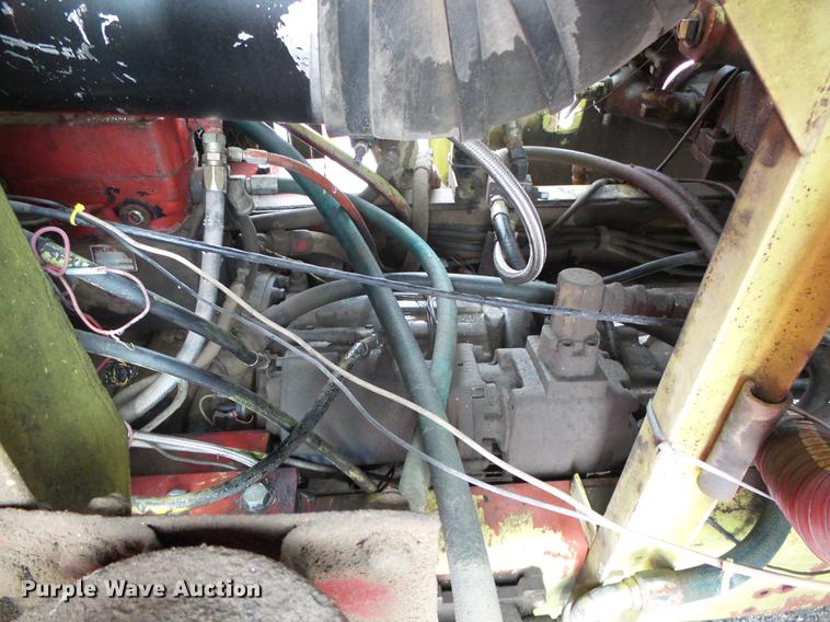 image for item DC5174 1981 Oshkosh A-1844-1 ladder fire truck