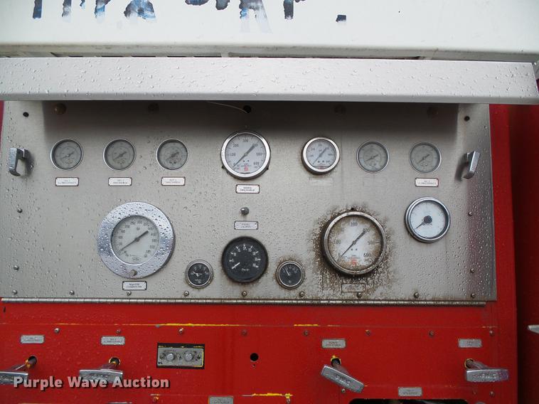 image for item DC5174 1981 Oshkosh A-1844-1 ladder fire truck