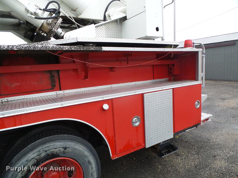 image for item DC5174 1981 Oshkosh A-1844-1 ladder fire truck