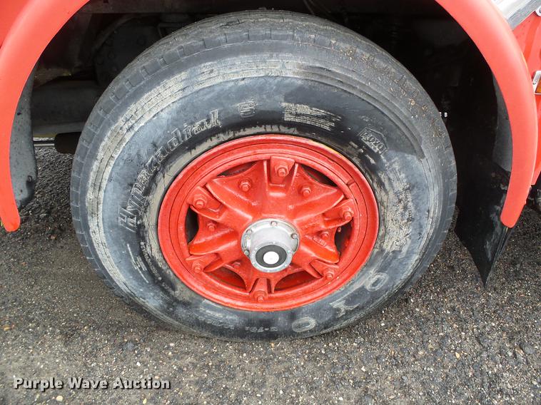 image for item DC5174 1981 Oshkosh A-1844-1 ladder fire truck