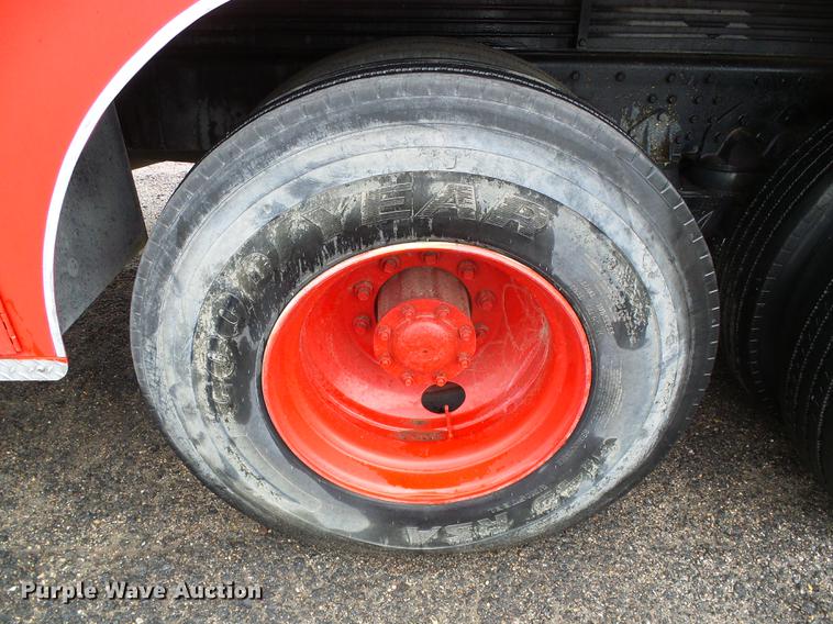 image for item DC5174 1981 Oshkosh A-1844-1 ladder fire truck