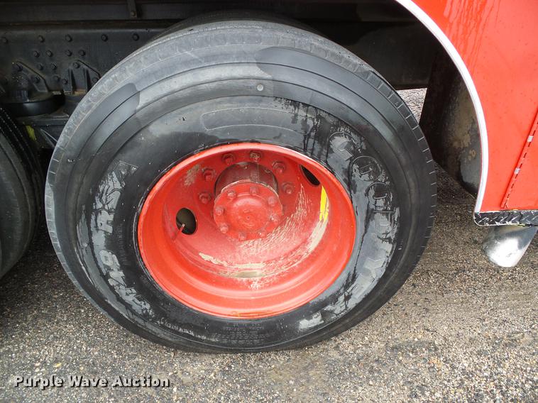 image for item DC5174 1981 Oshkosh A-1844-1 ladder fire truck