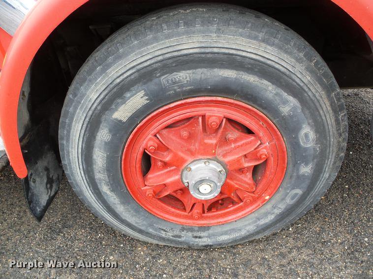 image for item DC5174 1981 Oshkosh A-1844-1 ladder fire truck