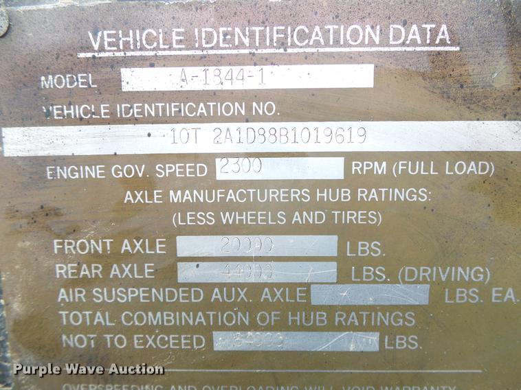 image for item DC5174 1981 Oshkosh A-1844-1 ladder fire truck