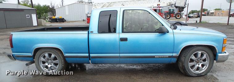 image for item DC5175 1995 GMC Sierra C2500 Ext. Cab pickup truck