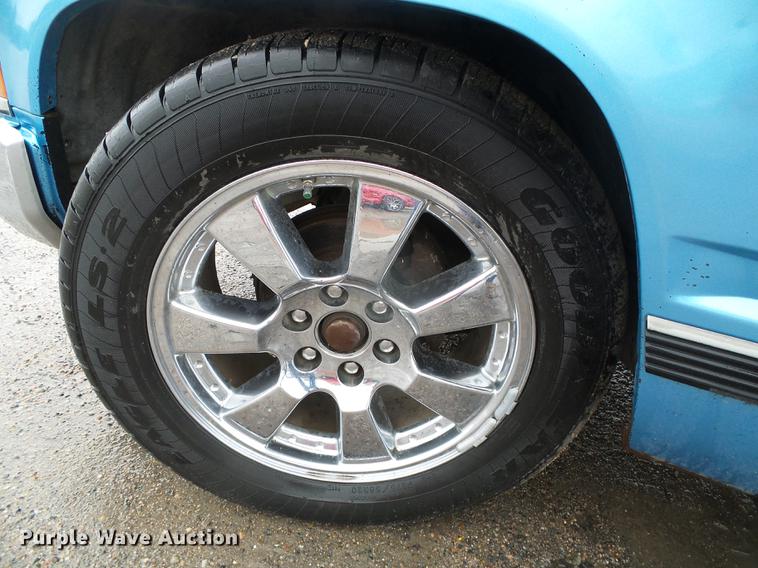 image for item DC5175 1995 GMC Sierra C2500 Ext. Cab pickup truck