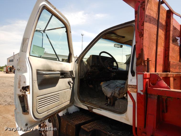 image for item DC8697 1993 GMC TopKick C6500 dump truck