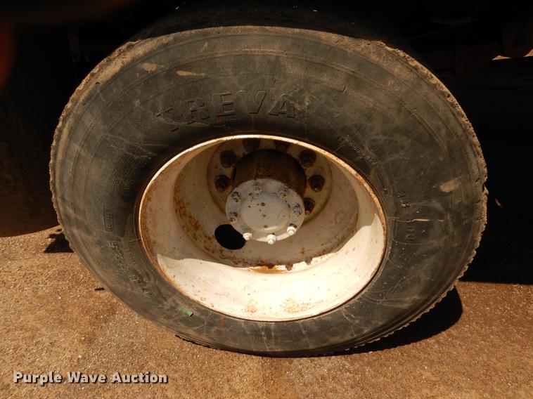 image for item DC8697 1993 GMC TopKick C6500 dump truck