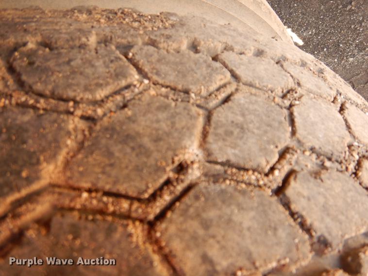 image for item DC8697 1993 GMC TopKick C6500 dump truck