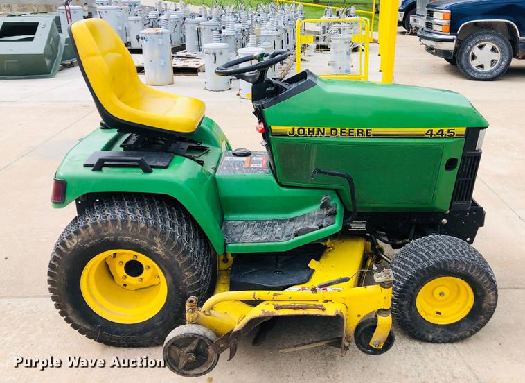 image for item DC8701 1996 John Deere 445 lawn mower
