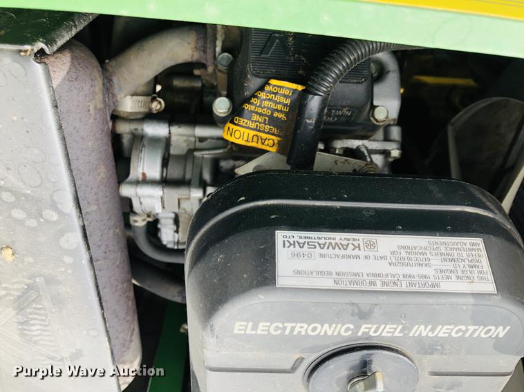 image for item DC8701 1996 John Deere 445 lawn mower