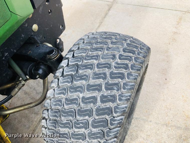 image for item DC8701 1996 John Deere 445 lawn mower