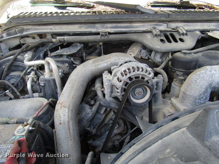 image for item DD3006 2006 Ford F350 Super Duty Crew Cab pickup truck cab and chassis