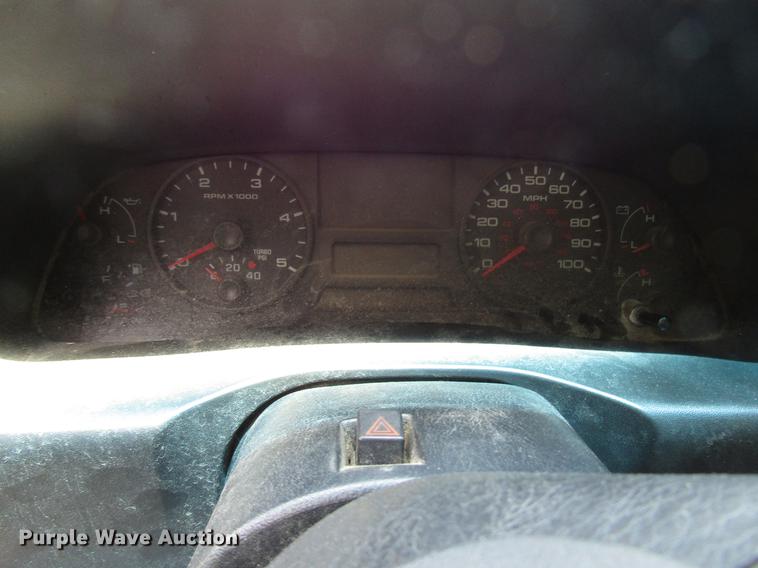 image for item DD3007 2006 Ford F350 Super Duty pickup truck