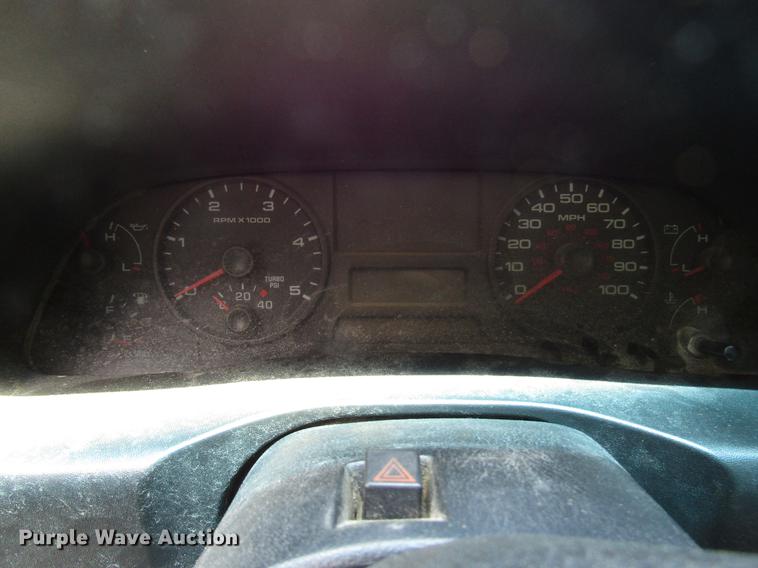 image for item DD3007 2006 Ford F350 Super Duty pickup truck