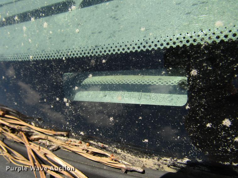 image for item DD3007 2006 Ford F350 Super Duty pickup truck