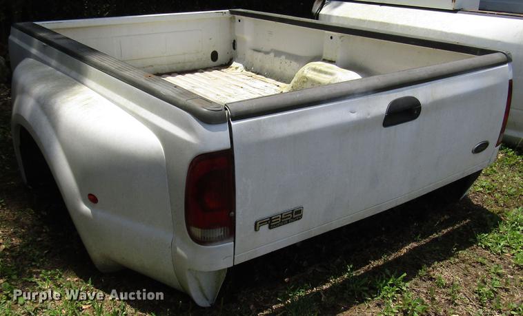 image for item DD3009 Ford F350 pickup truck bed