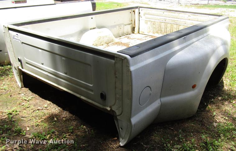 image for item DD3009 Ford F350 pickup truck bed