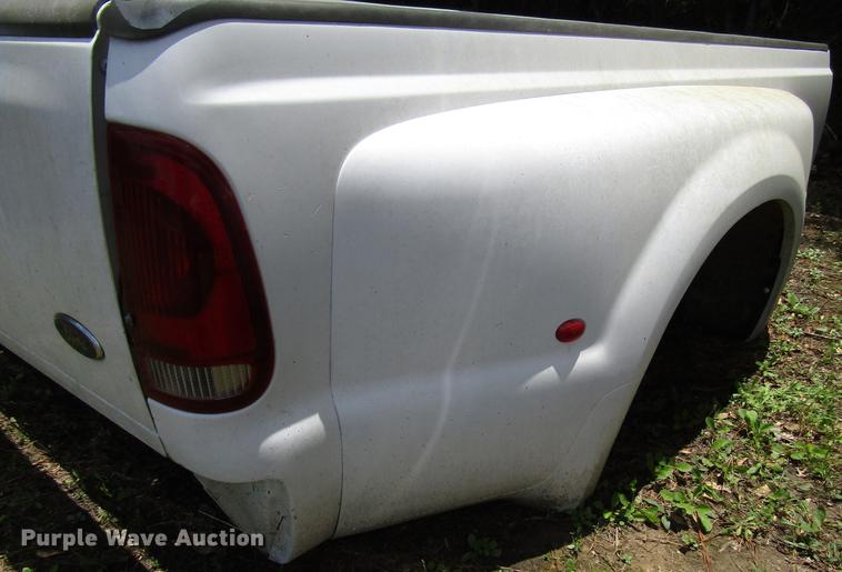 image for item DD3009 Ford F350 pickup truck bed