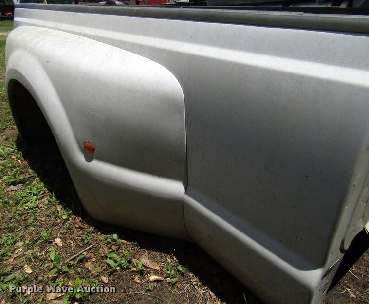 image for item DD3009 Ford F350 pickup truck bed