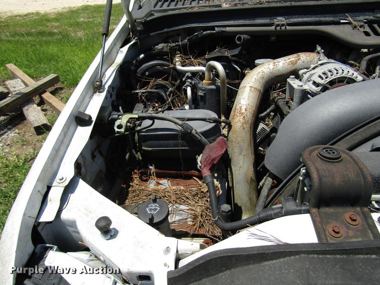 image for item DD3011 2005 Ford F350 Super Duty Crew Cab pickup truck