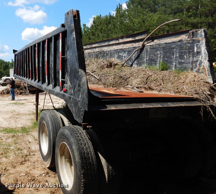 image for item DD3013 1978 Lufkin end dump trailer