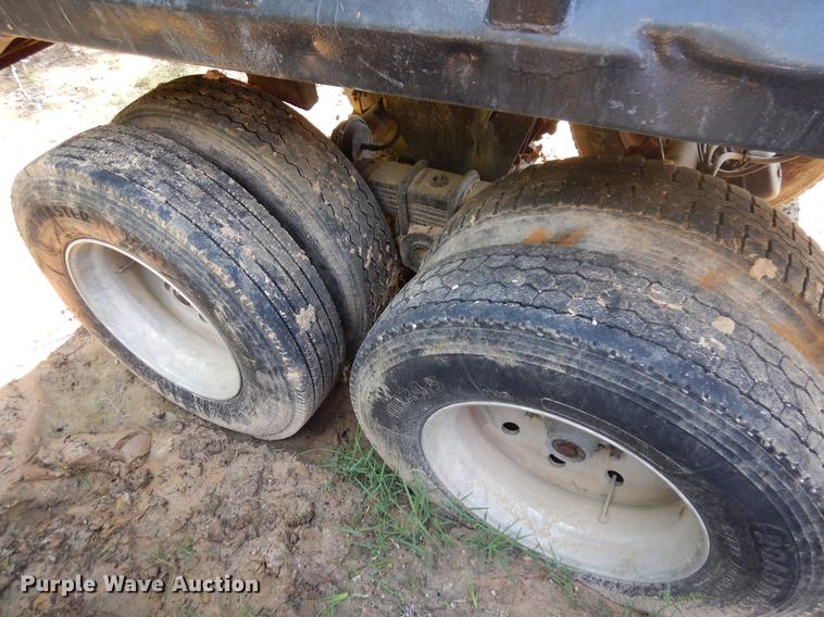 image for item DD3013 1978 Lufkin end dump trailer